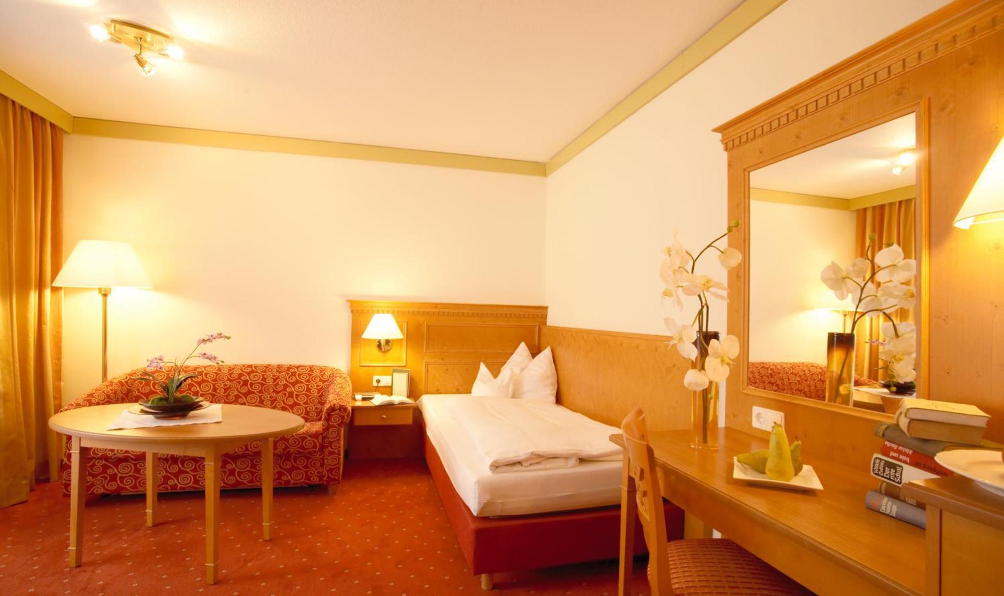 Hotel Glockenspiel باد جريسباخ المظهر الخارجي الصورة